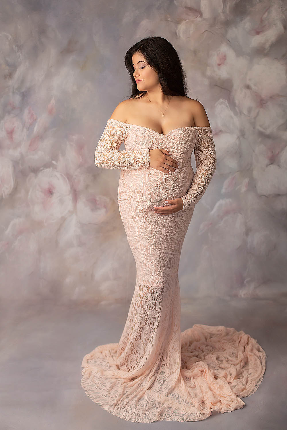 pregnant lady in lacy maternity dress for photoshoot in hollywood, fl