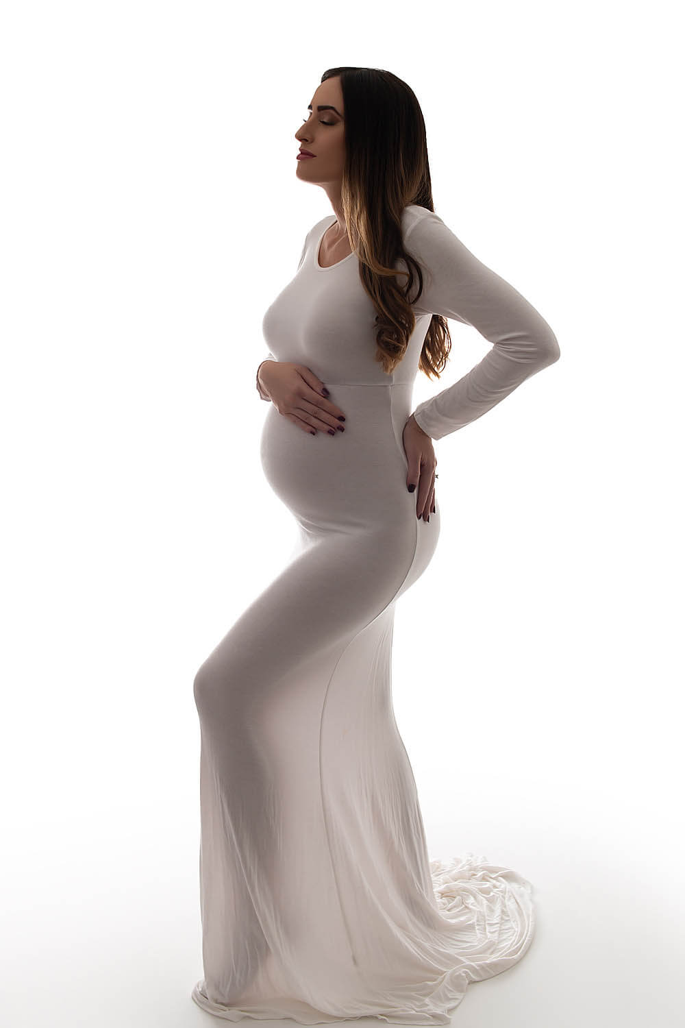 pregnant woman in white dress in davie, fl